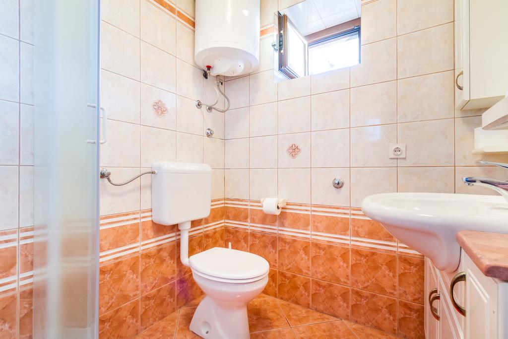 Apartment Manzoni Malinska Bagian luar foto